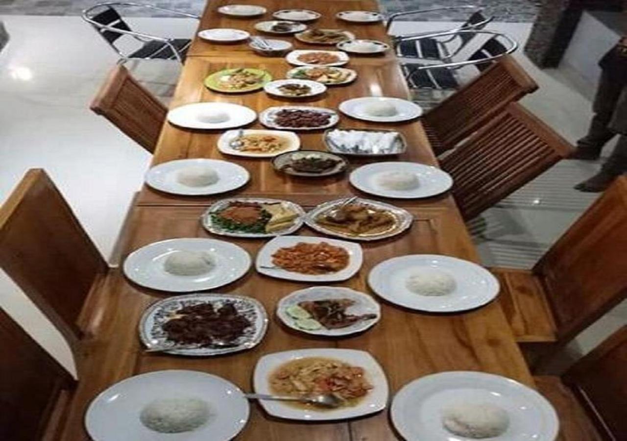 Ridho Malik Hotel Bumbang Εξωτερικό φωτογραφία