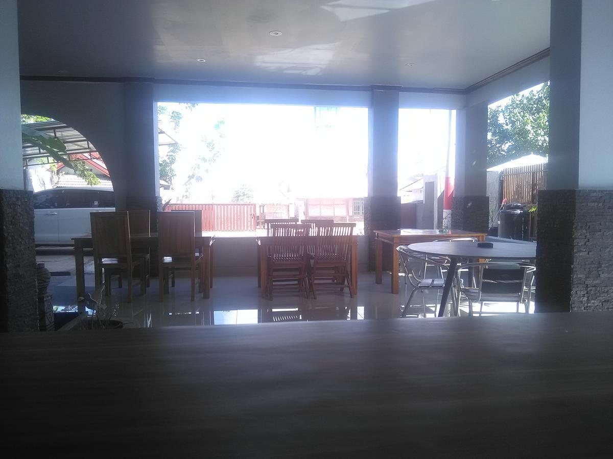 Ridho Malik Hotel Bumbang Εξωτερικό φωτογραφία